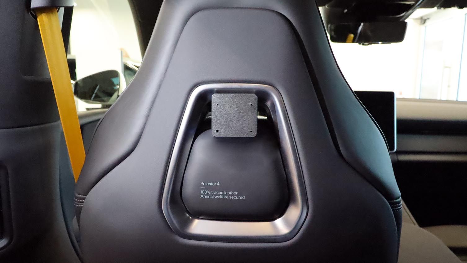 Brodit headrest mountPolestar 4 24-26